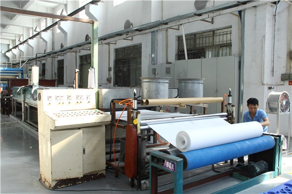 針刺無(wú)紡布車間