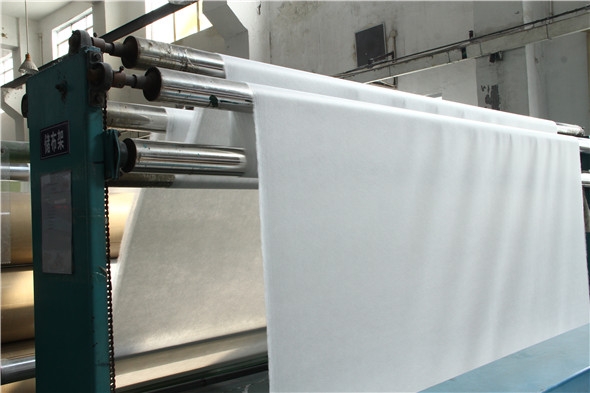 針刺無(wú)紡布車間